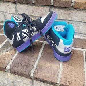 DC shoes
